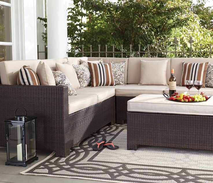 Patio & Outdoor Furniture