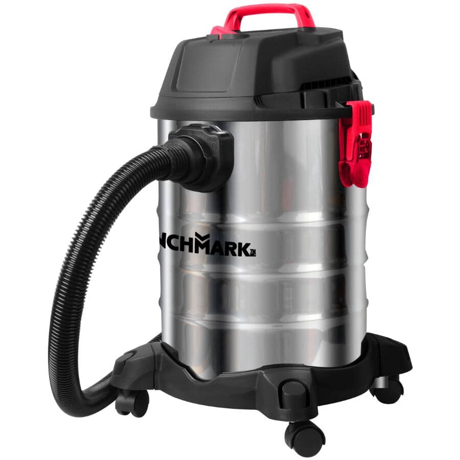 BENCHMARK 30 L Wet Dry Vacuum | Home Hardware