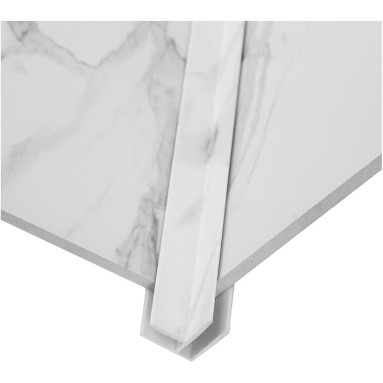Bordure de coin intérieur en PVC de la collection Palisade, marbre de Carrare, 94 po