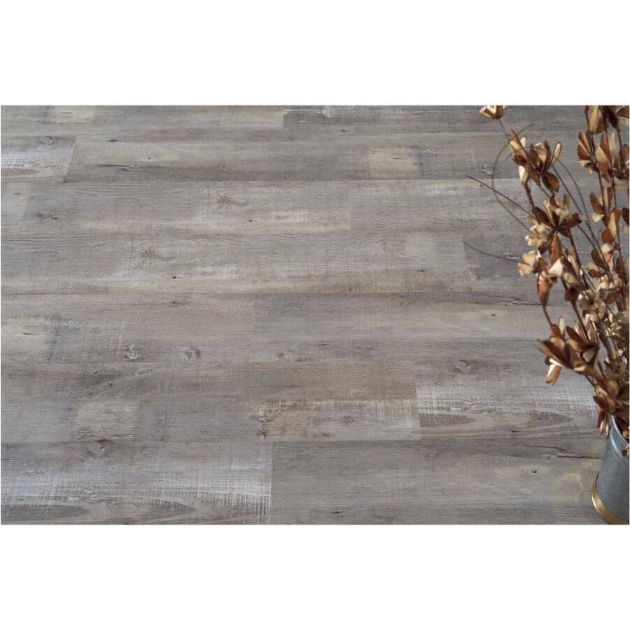QUALITY CRAFT 24 sq. ft. 6" x 36" 10mm Mont Blanc Press & Go Expresso ...