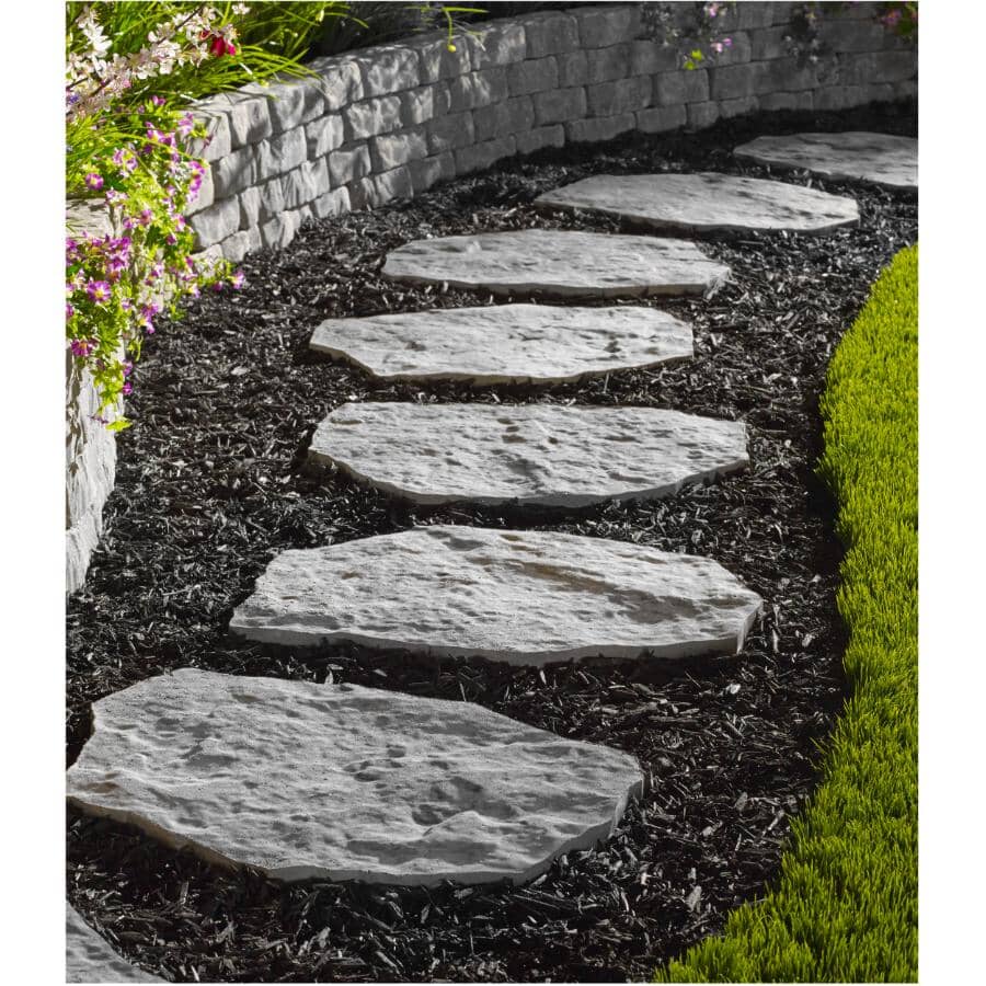 PERMACON 2.2" x 17" x 24" Kendo Danville Beige Patio Stones | Home Hardware