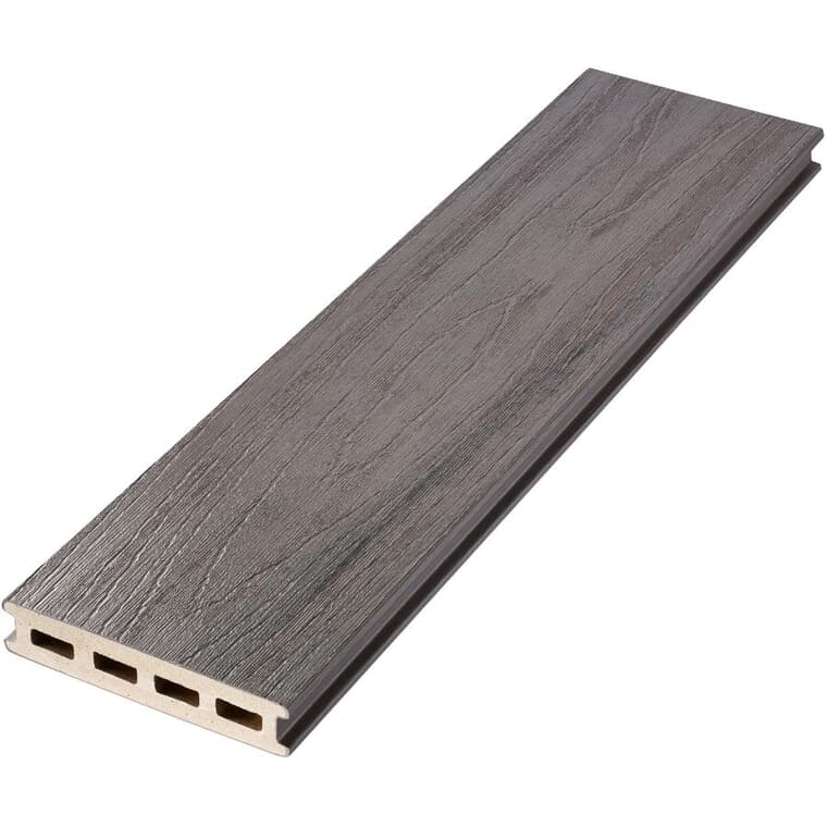 Planche de terrasse EnviroBoard de 1 po x 5-1/8 po x 12 pi avec rebord rainuré, gris cendré bigarré