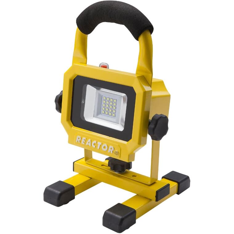 Rechargeable LED Work Light with USB Port & Handle - 900 Lumens