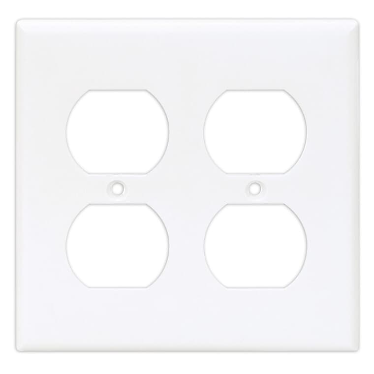 White Plastic 2-Gang Duplex Receptacle Plate