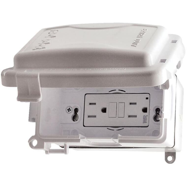 While-In-Use White Medium Metal Weatherproof GFCI Receptacle Cover Kit
