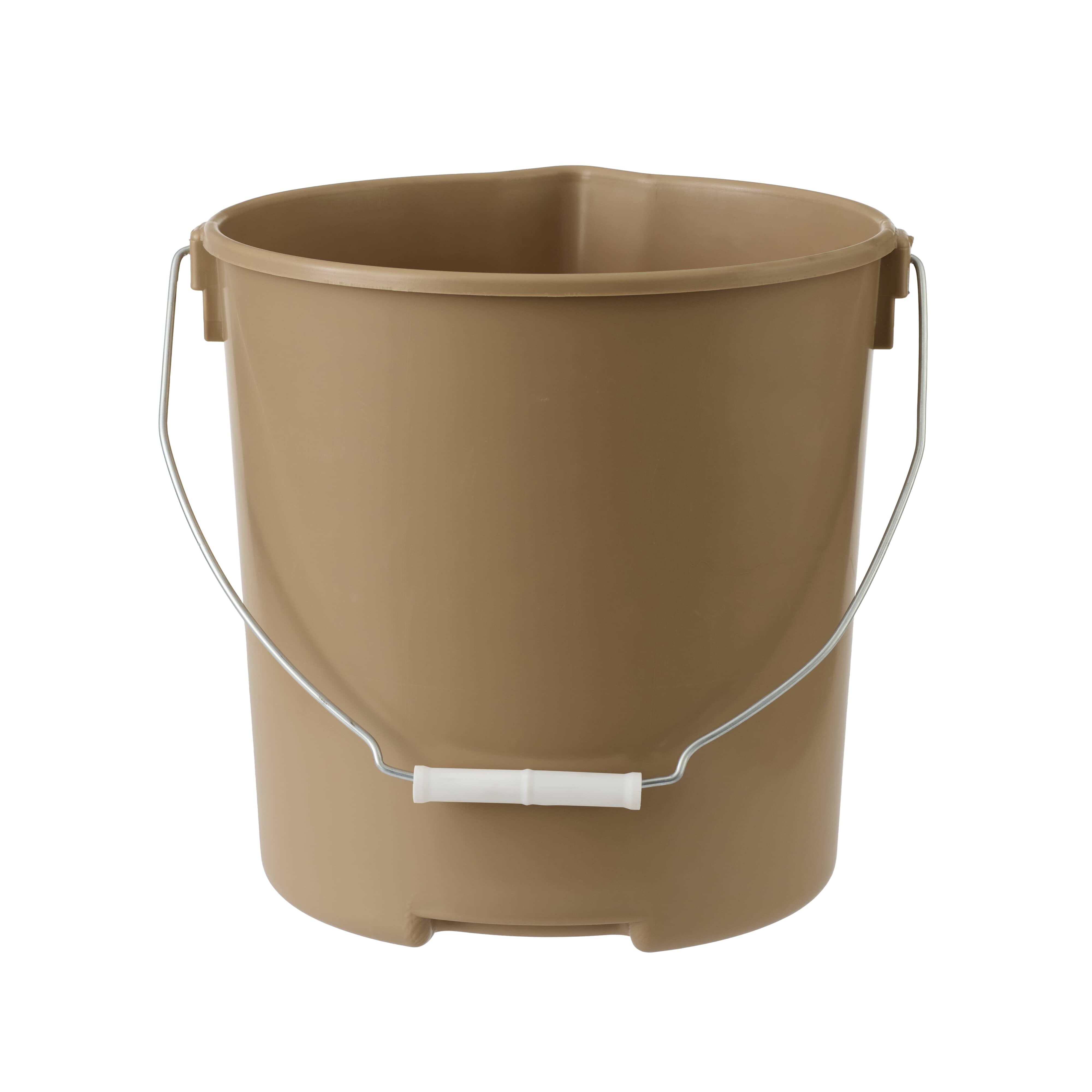 MILLSIDE 9 L Utility Pail with Spout | Home Hardware