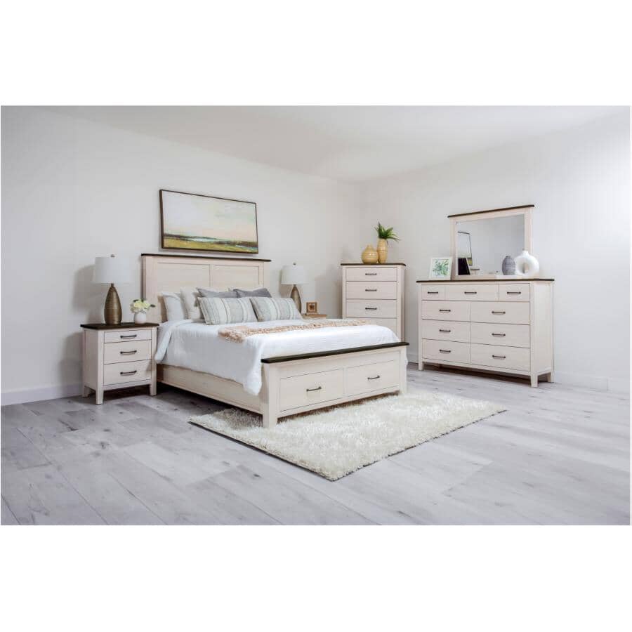 MAKO:Monkland Queen Panel Bed with Footboard Storage - Whitewash & Clay