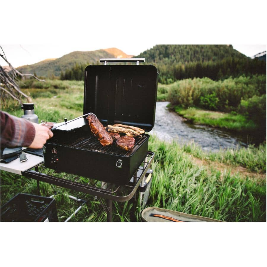 TRAEGER Ranger Pellet Grill & Smoker | Home Hardware