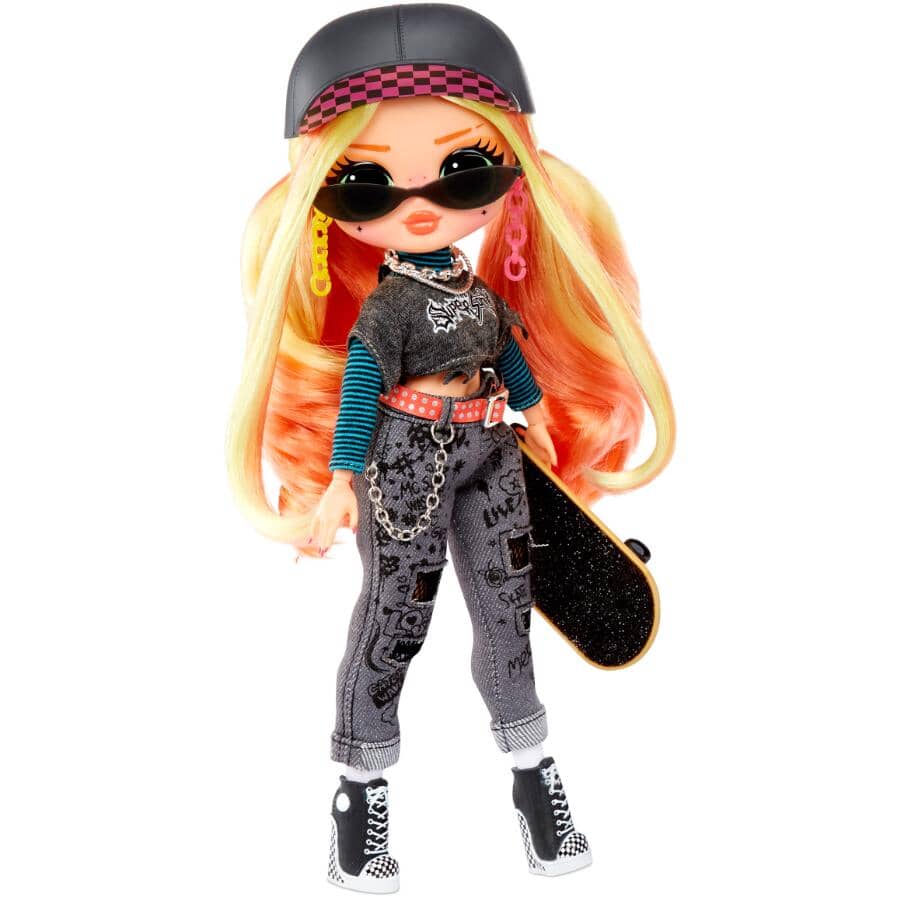 LOL SURPRISE!:OMG Sk8er Grrrl Fashion Doll